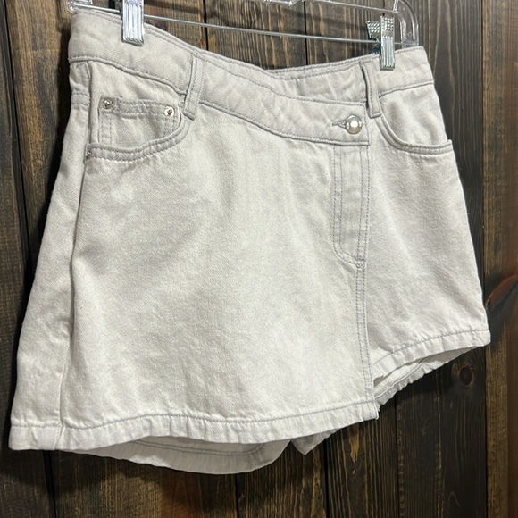 Zara Wrap Shorts Skort M Light Denim Side Zip Button Skirt Look Casual Trendy - Picture 2 of 10